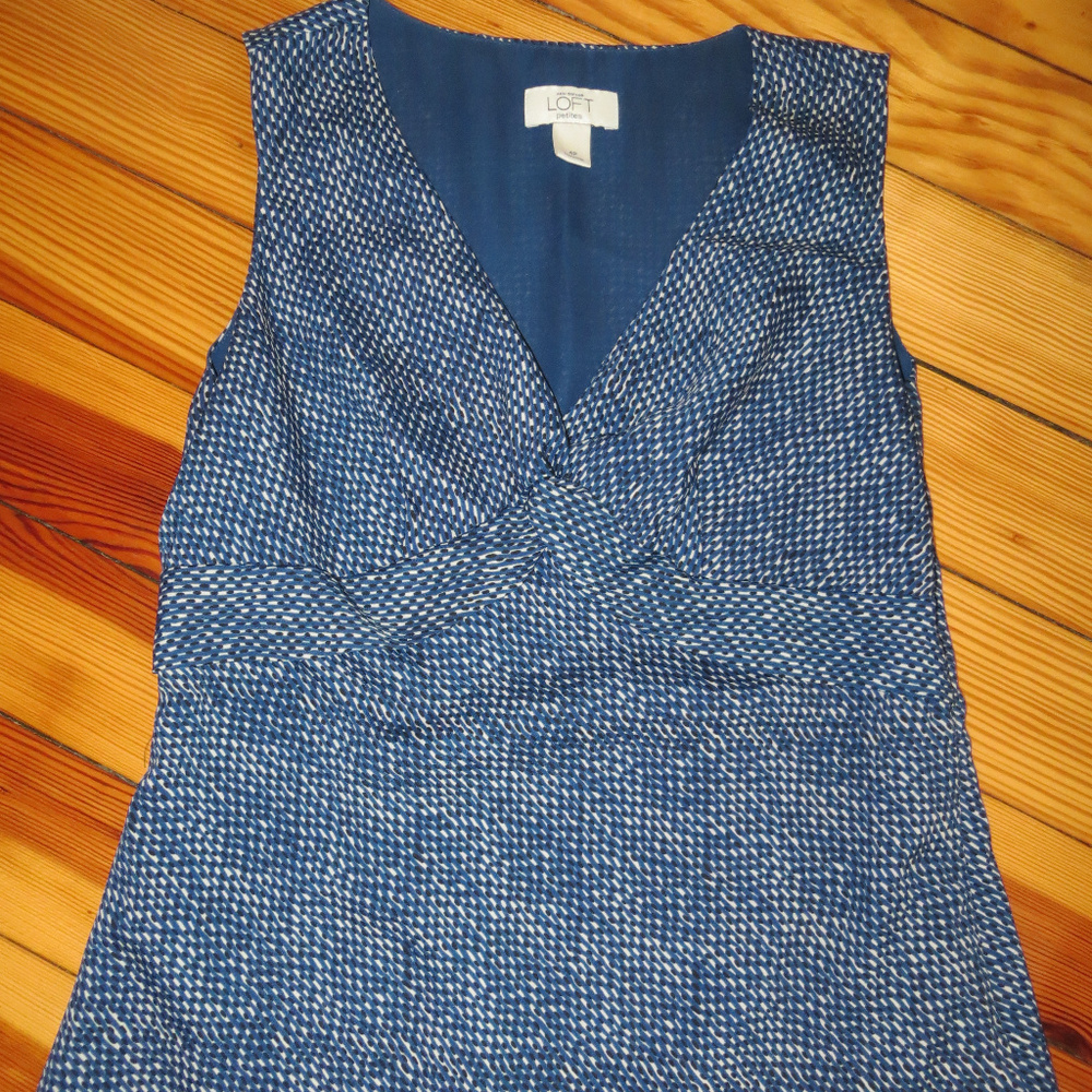 Loft Patterned V-neck Shell